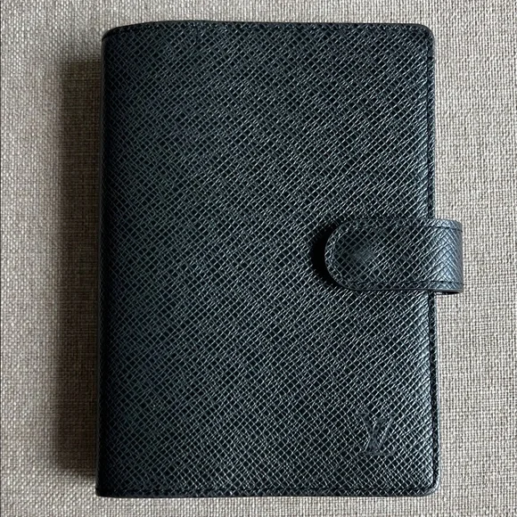 Louis Vuitton | Epi Agenda PM - Picture 1 of 16